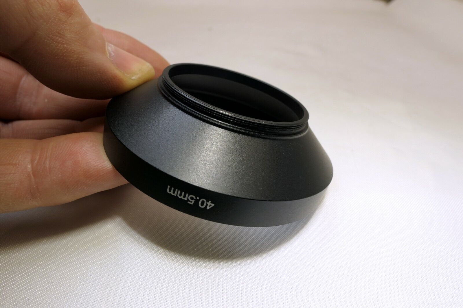 40.5mm Metal Sturdy LENS hood Wide Angle screw w/ threaded in front rim 62mm 3cm
