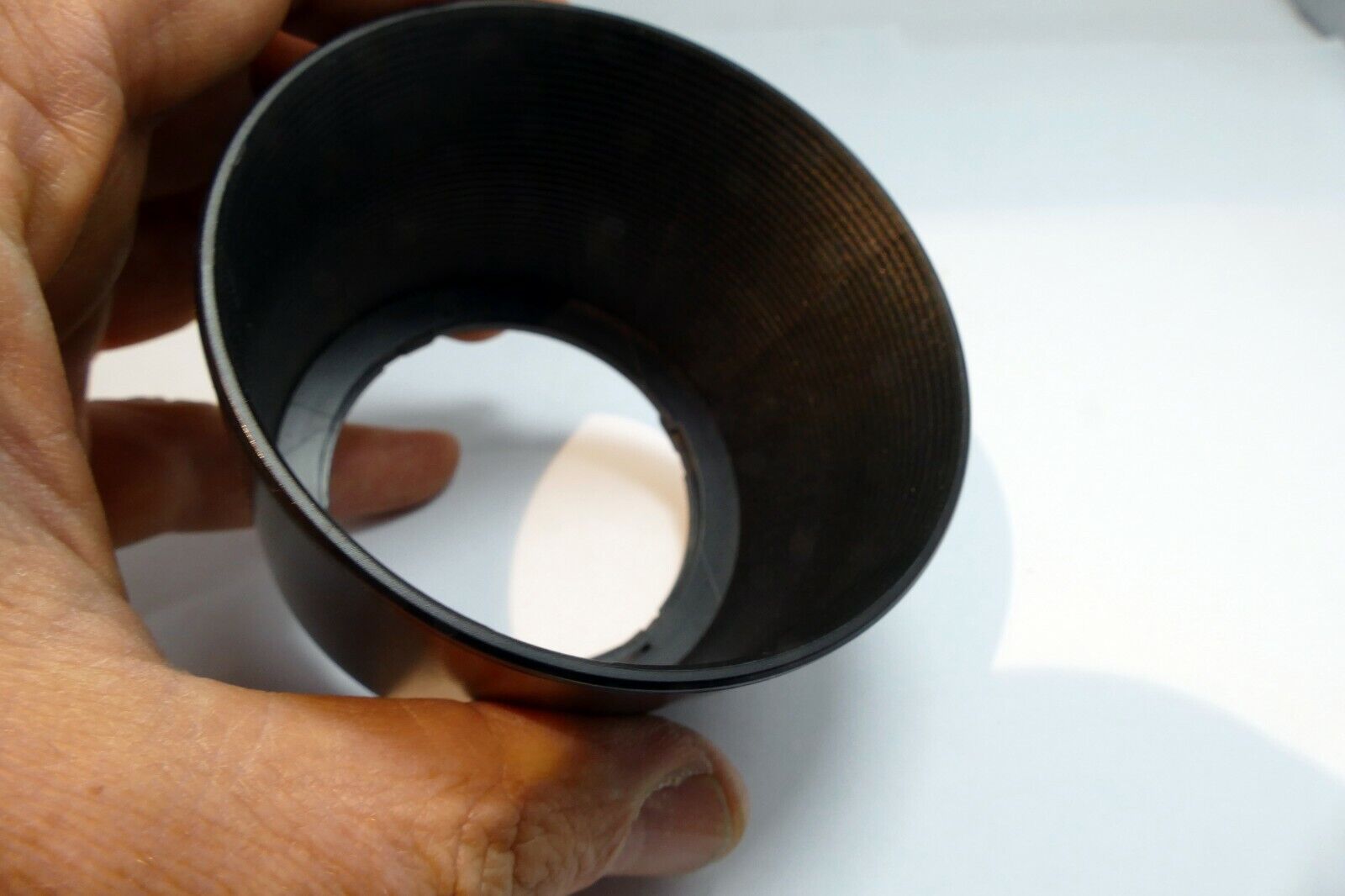 Tamron 1C6FH Camera Lens Hood Shade For AF 80-210mm f4.5-5.6 Genuine OEM