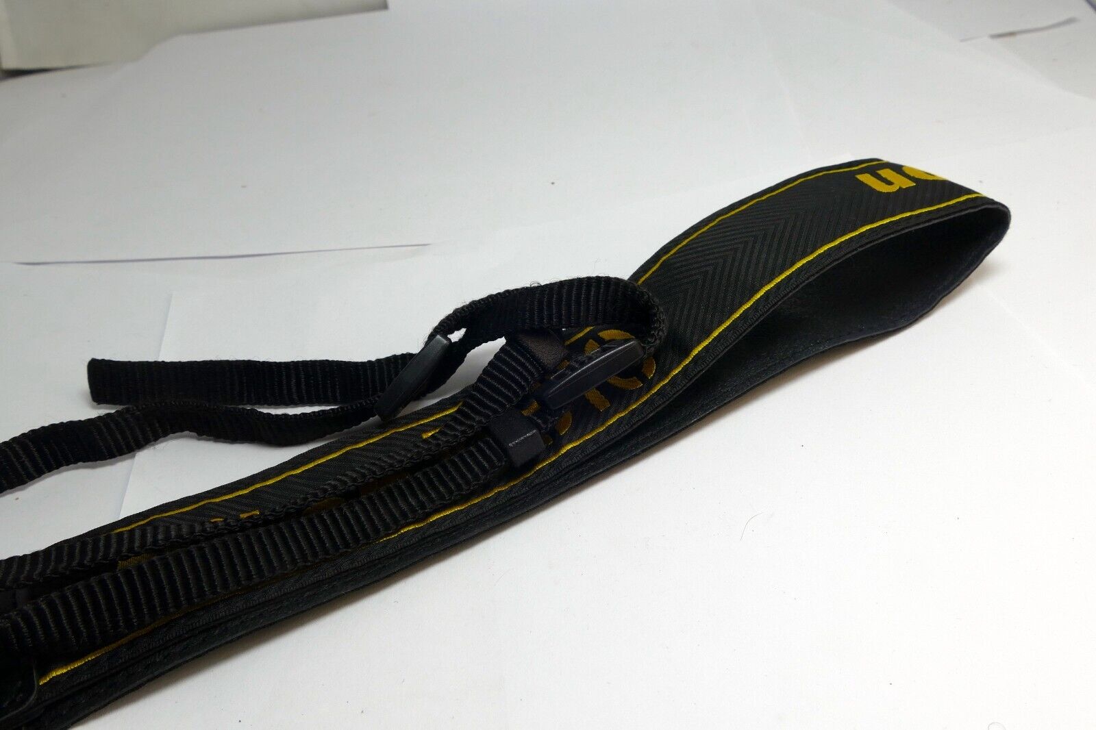 Nikon D-810 AN-DC12 Shoulder neck Strap for D810 Digital cameras