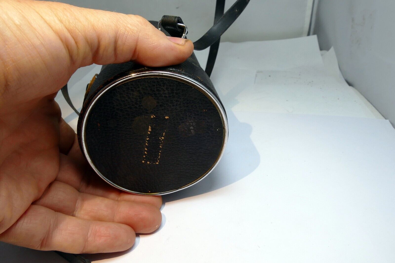 Vivitar  Lens Hard Case  will fit  135mm f2.8 prime lens