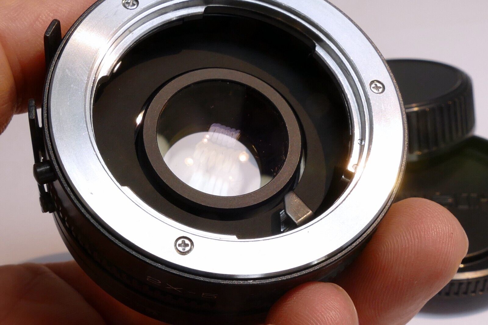 Vivitar 2X Lens For manual focus For Minolta MD MC mount teleconverter (w/ haze)