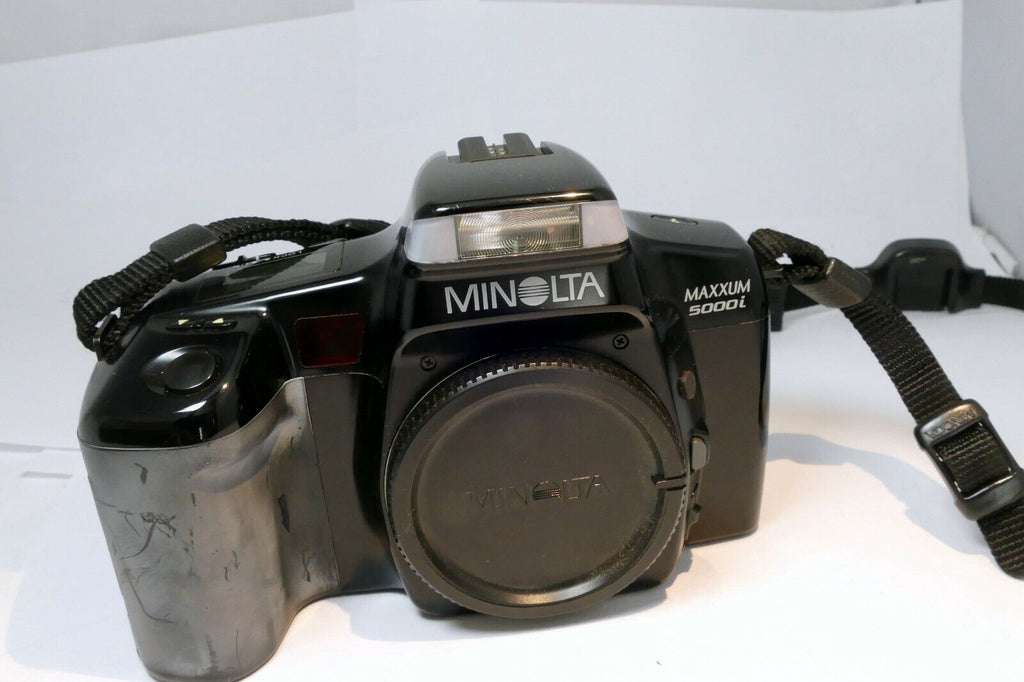 Minolta Maxxum 5000i 35mm SLR Film Camera body only