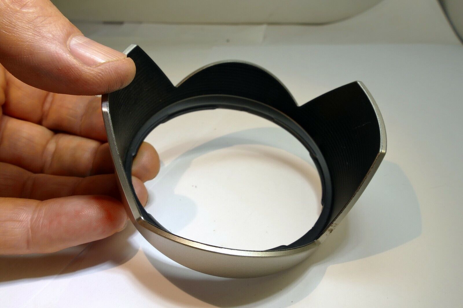 Lens Hood Shade for Tokina  28-210mm f4.2-6.5 aspherical IF Promaster