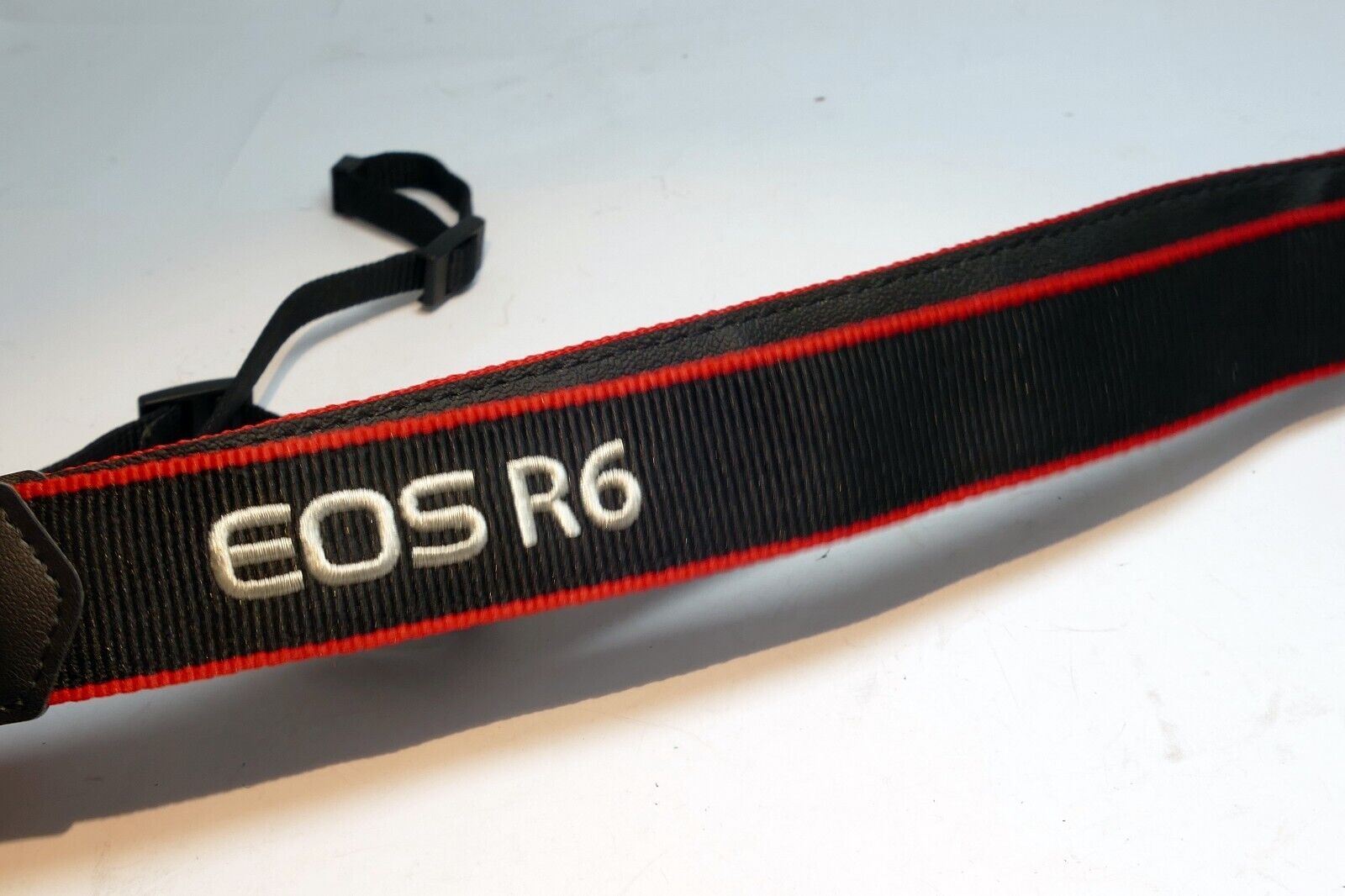 Canon EOS R6 Digital Camera Neck Shoulder Strap Black-Red - -  Genuine OEM