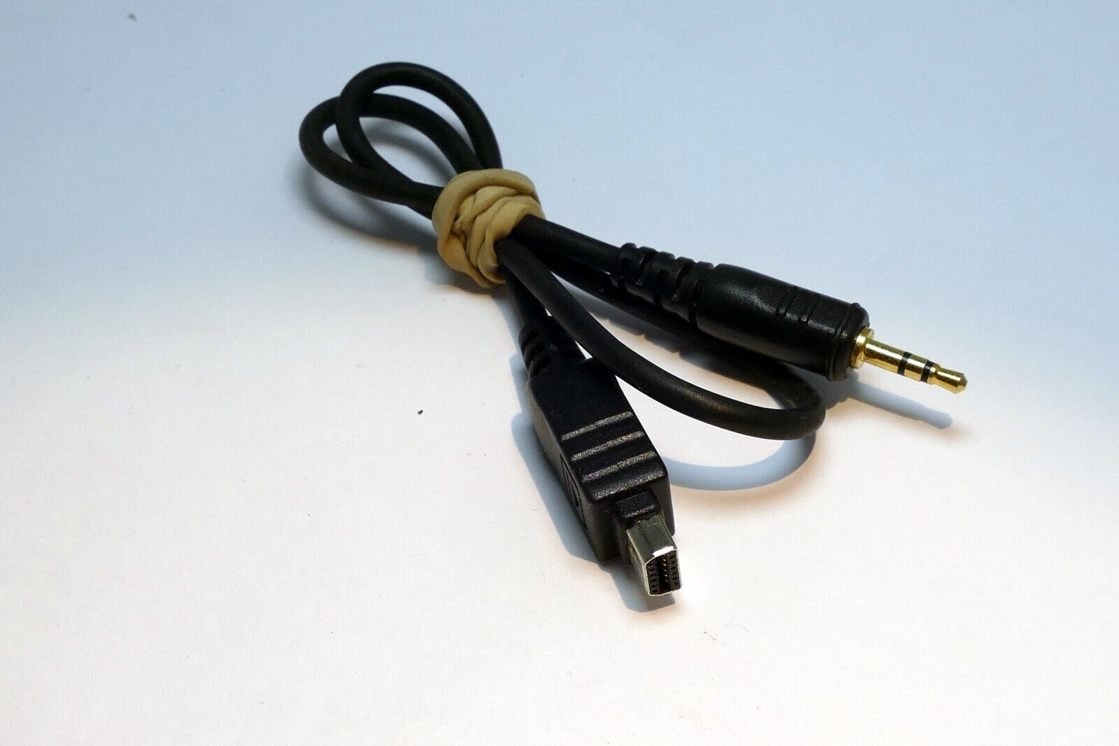 Camera 2.5mm TRS  Male to USB Male cable  for camera  1 foot long audio