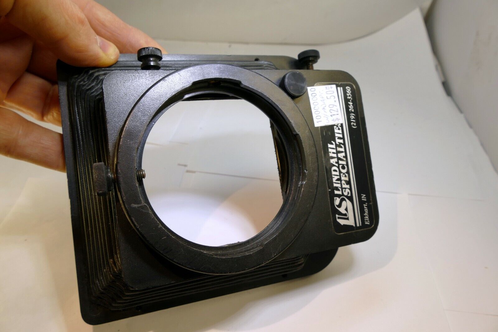 Lindahl Bellows lens Hood 31.1325 Bell-O-Shade Single 3X3 filter slot for CF