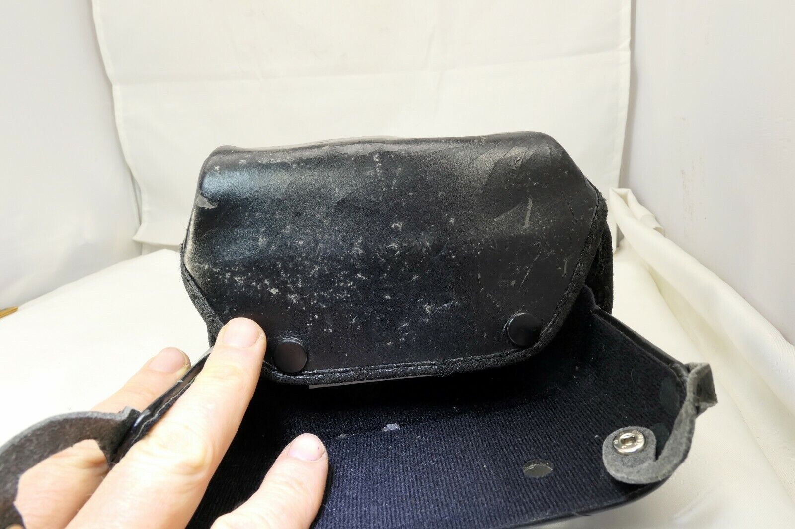 CF-37 Nikon ever ready case for Nikon AF N4004 cameras Genuine (poor condition)