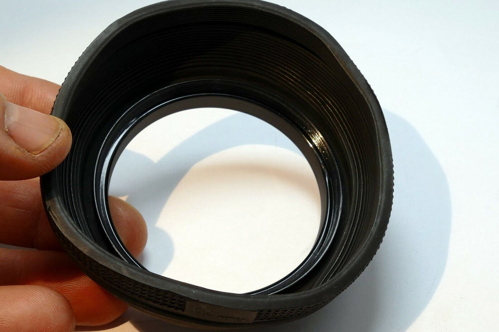 62mm screw in  Rubber Lens Hood Shade for telephoto 70-210mm f3.8