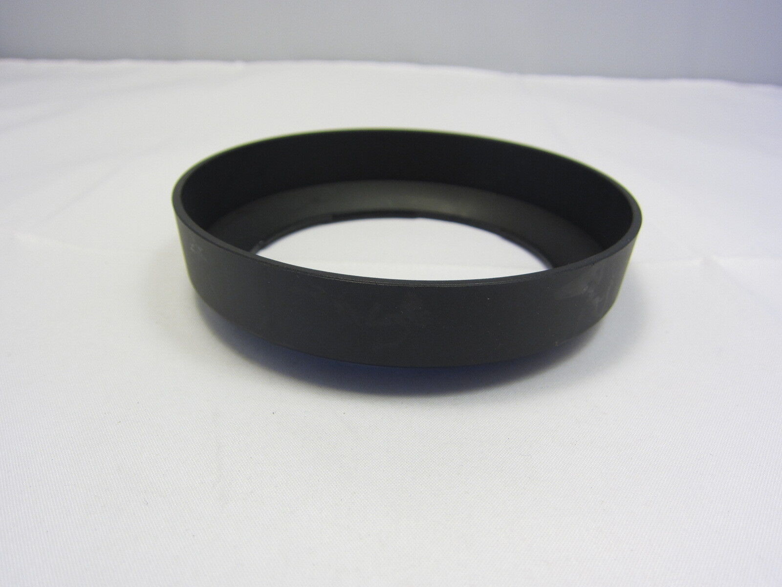 72mm  wide angle Twist On Lens Hood 9301045