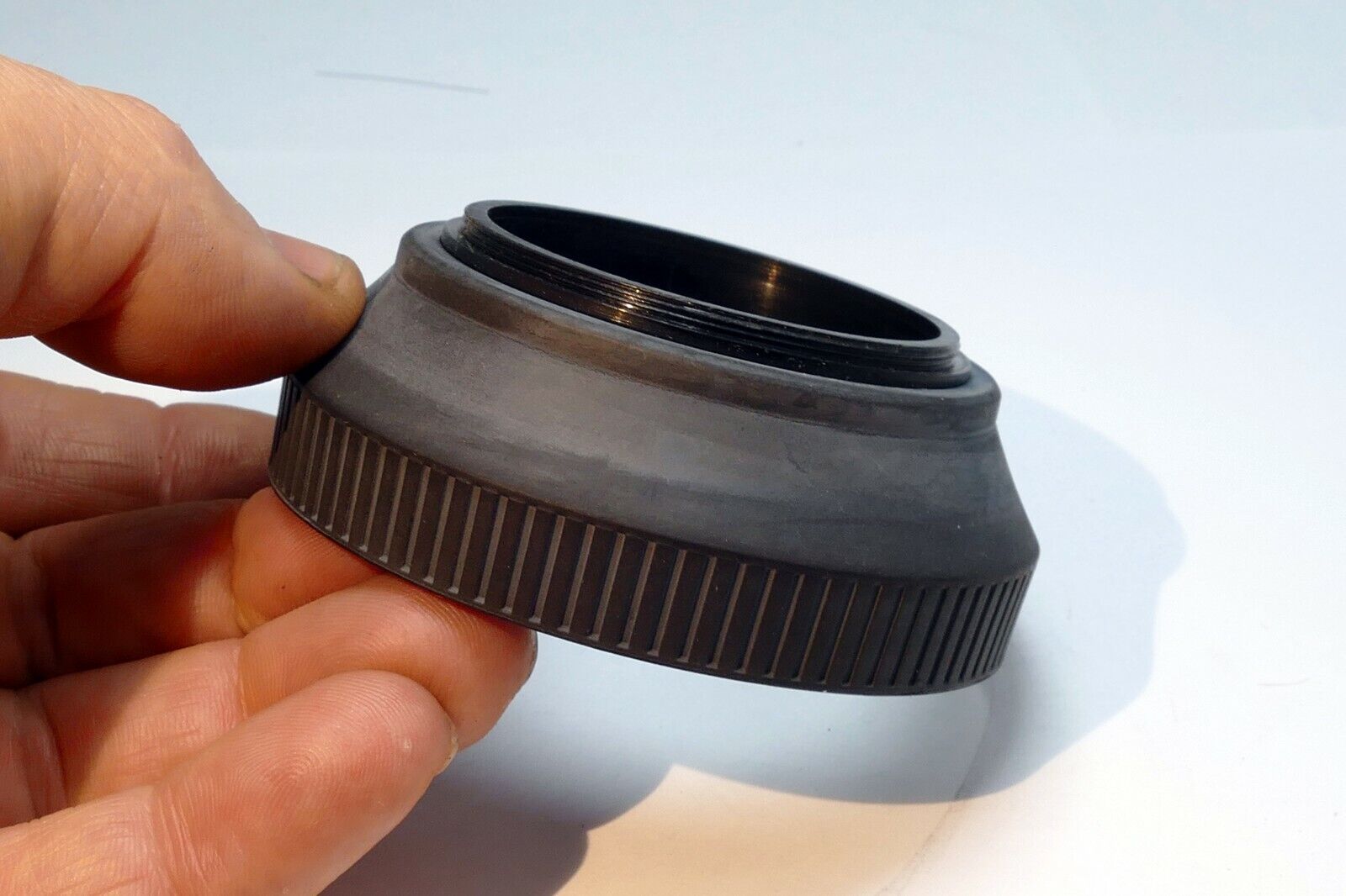 52mm screw in  Rubber Lens Hood Shade for normal 50mm f1.8 f2 f1.7 lenses