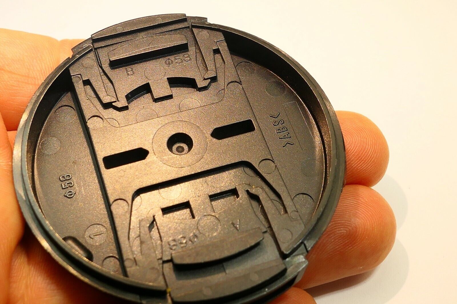 Fuji 58mm snap on type Lens Front Cap Finepix Fujinon  XT3/XT2/X-T20