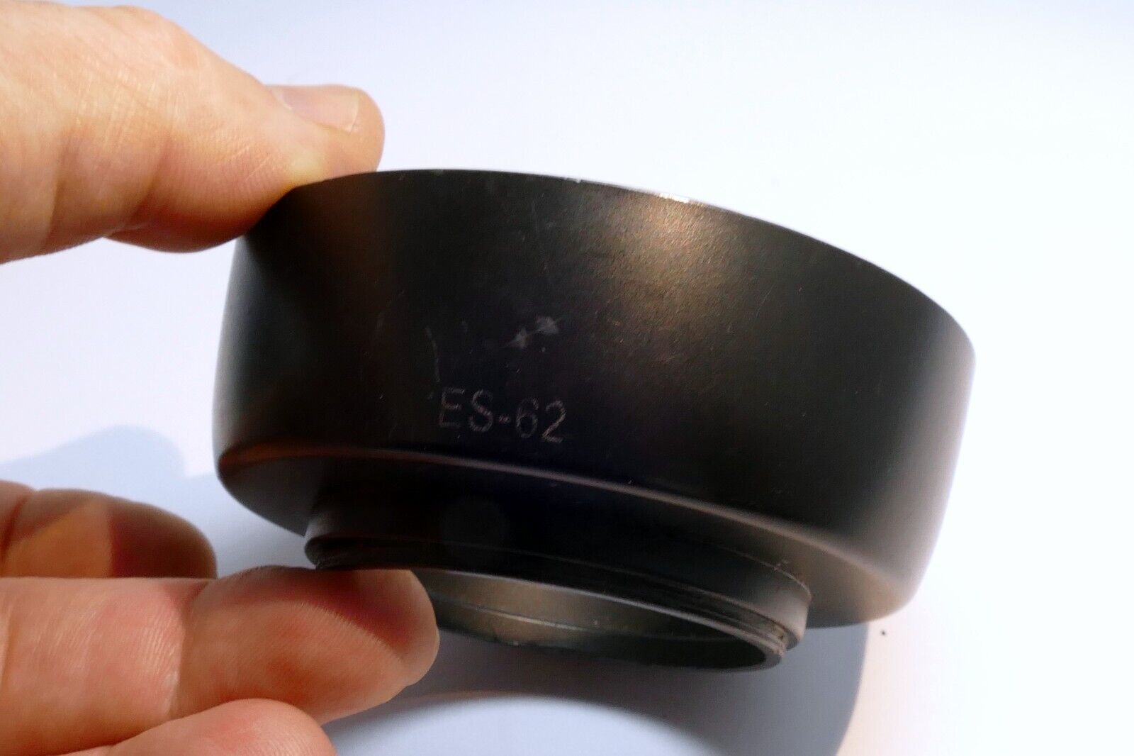 Aftermarket  Screw in typ Lens hood shade  for 50mm f1.8 EF II FD threaded