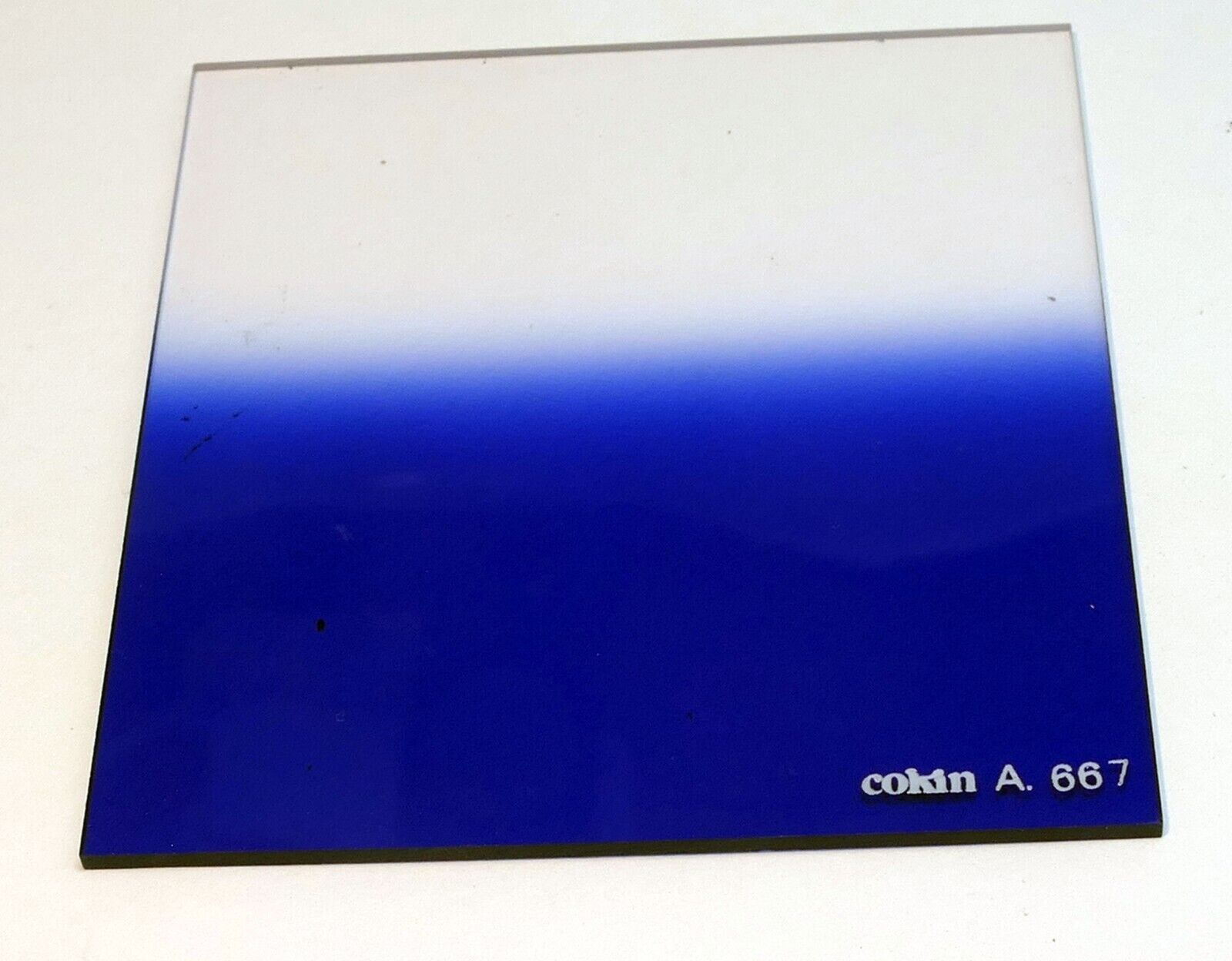 COKIN A667 Gradual Blue Mauve B2 A series 67X67mm small square graduated