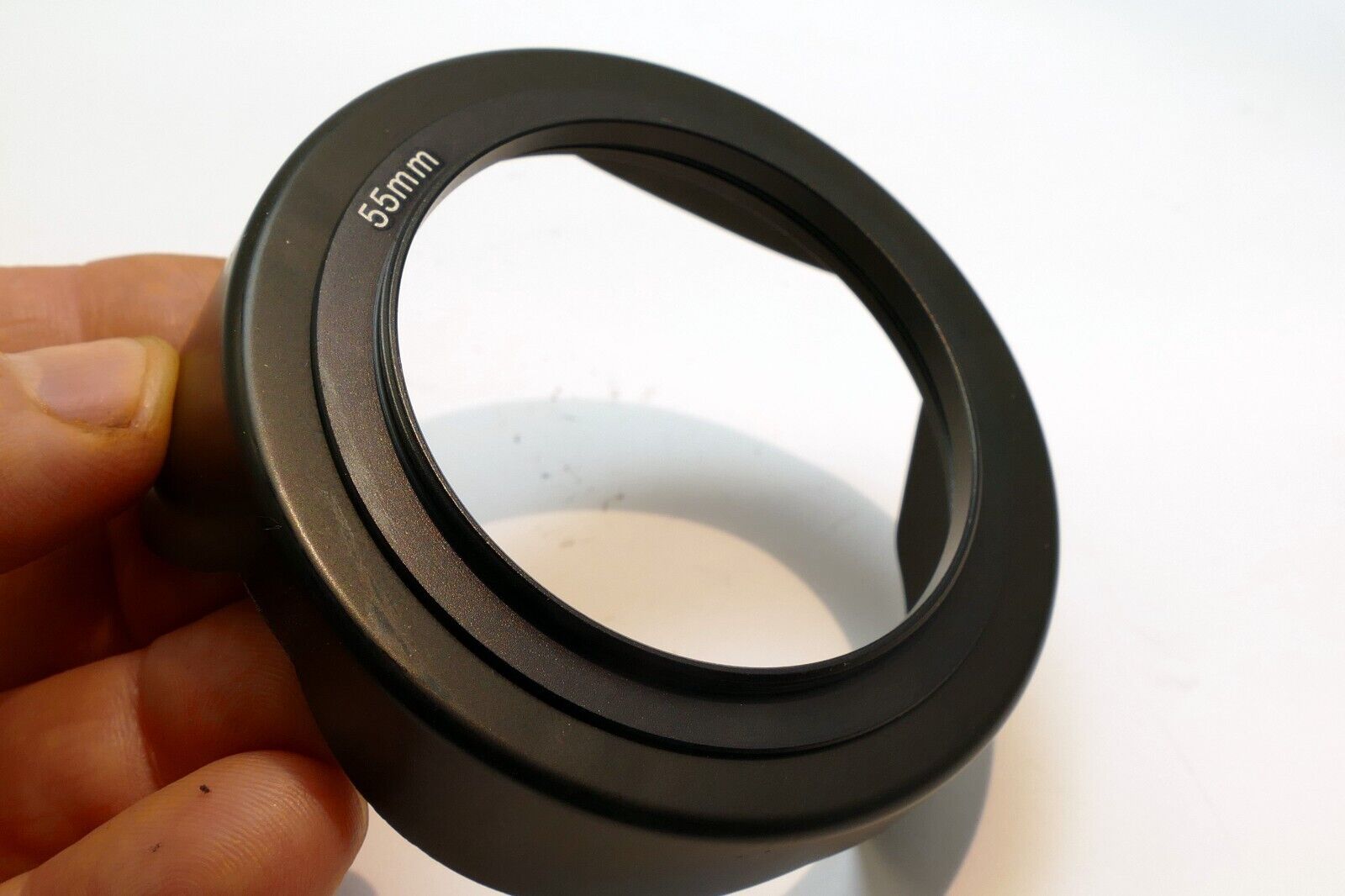 55mm Petal Hood Shade screw in for EF-M 18-150mm f/3.5-6.3 IS STM double threade