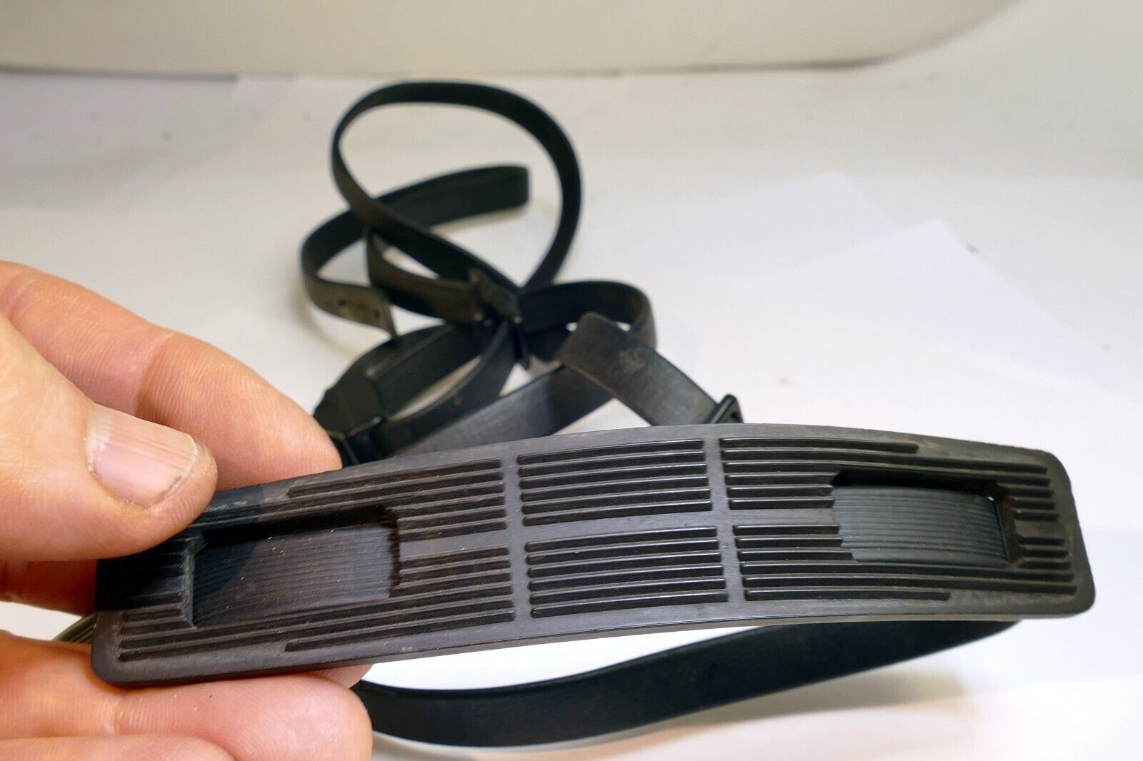 Minolta Black Vinyl Genuine Camera Neck Strap SR-3 SR-7 SR-2 vintage OEM