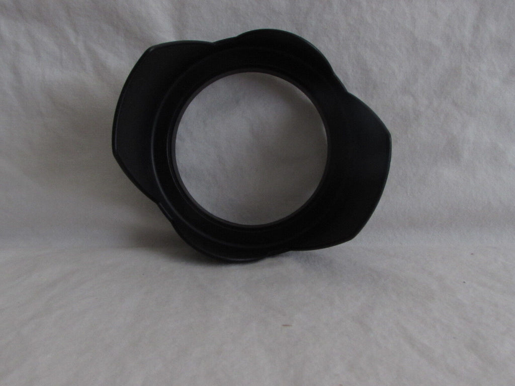 Used Lens Hood: H10830 77mm Bower screw in 18-200mm
