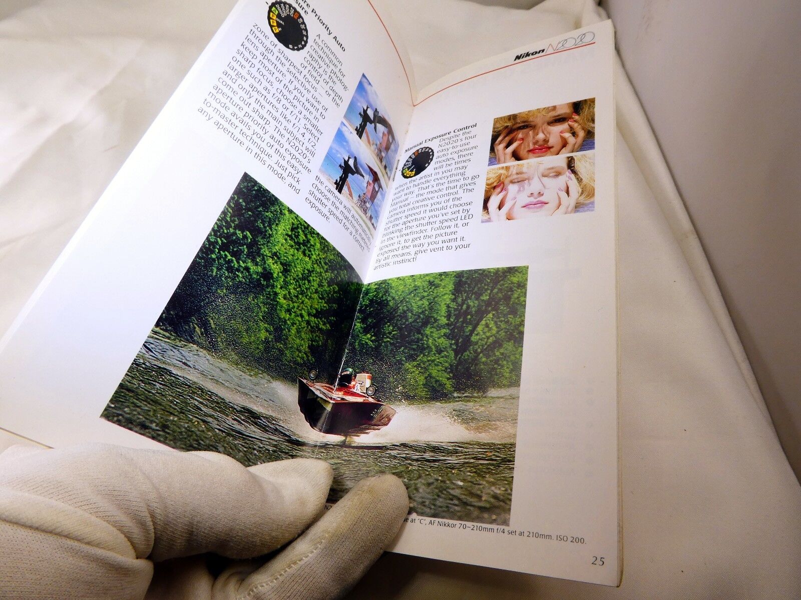 Nikon Camera N2020 Brochure system Compatibility " The Dual Autofocus Nikon"