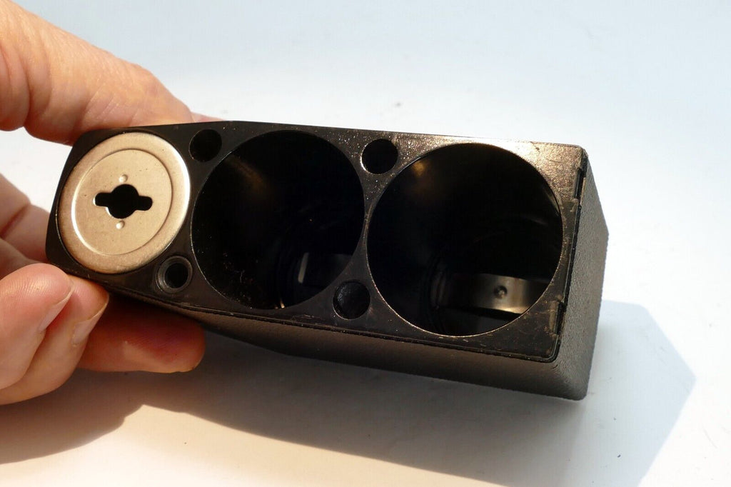 Hasselblad battery 46337 compartment for 500 EL X (missing plate on both sides)