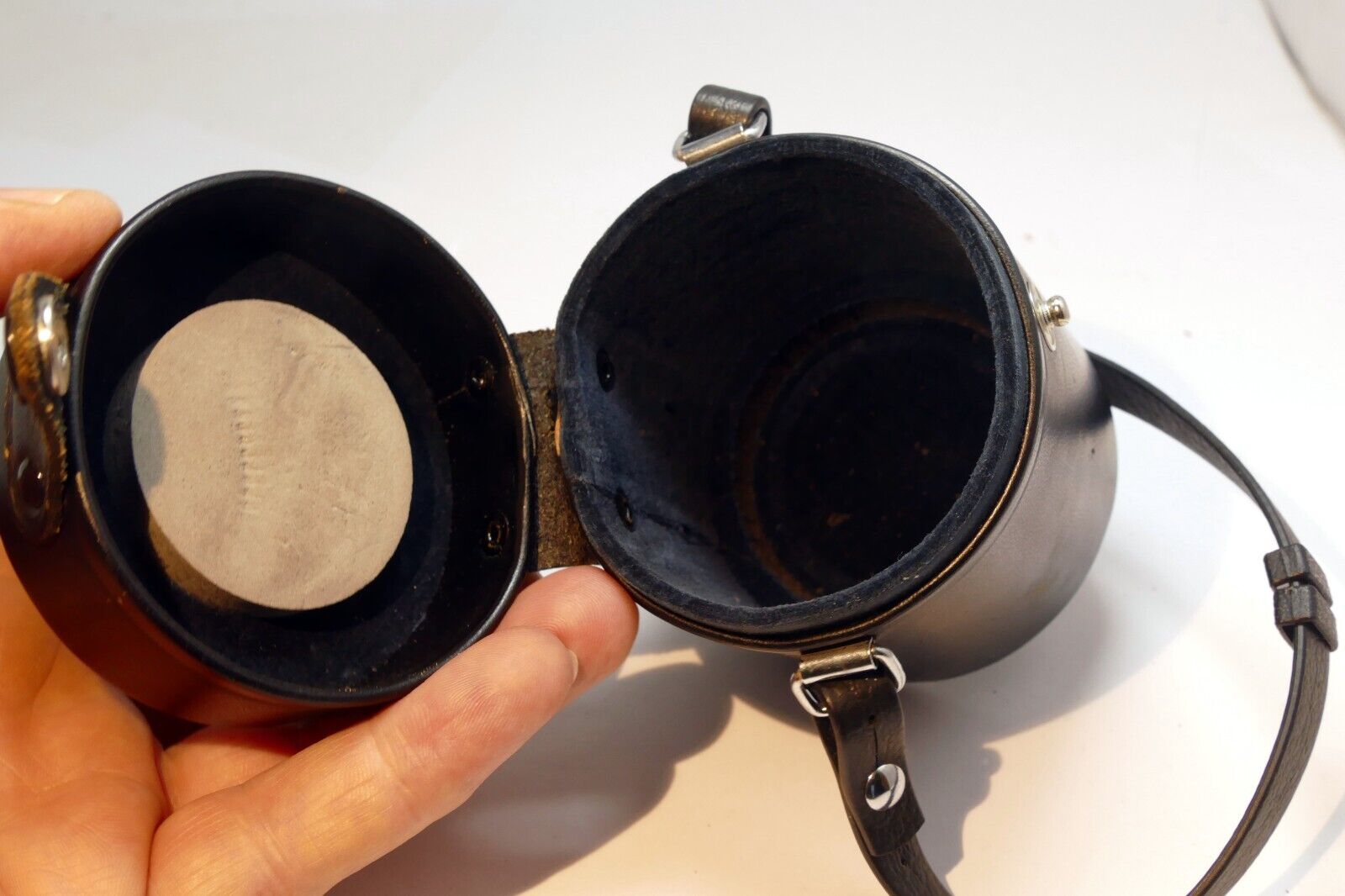 Olympus Hard Lens Case for OM 24mm f2 Auto-W  -  genuine OEM