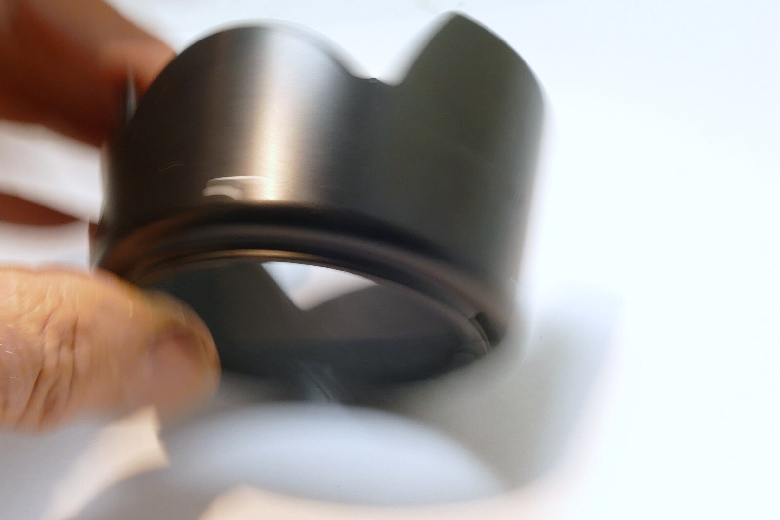 Nikon HB-34 Hood Shade Nikkor AF-S DX 55-200mm F4-5.6G Lens  - - Original OEM