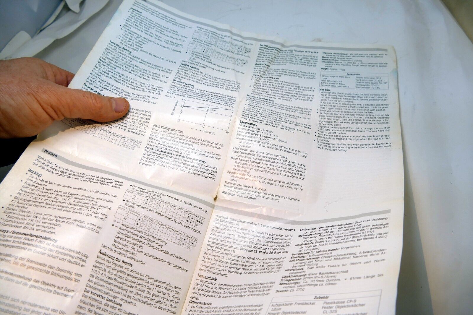 Nikon Nikkor AF 35-70mm f3.3-4.5LENS Instruction Guide Manual - POOR CONDITION