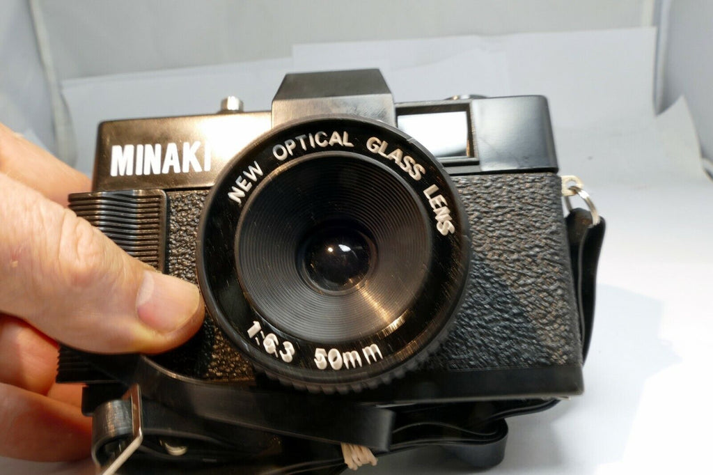 Minaki EZ 35R 35mm point and shoot  Film Camera w/ 50mm f6.3 lens - AS IS Parts