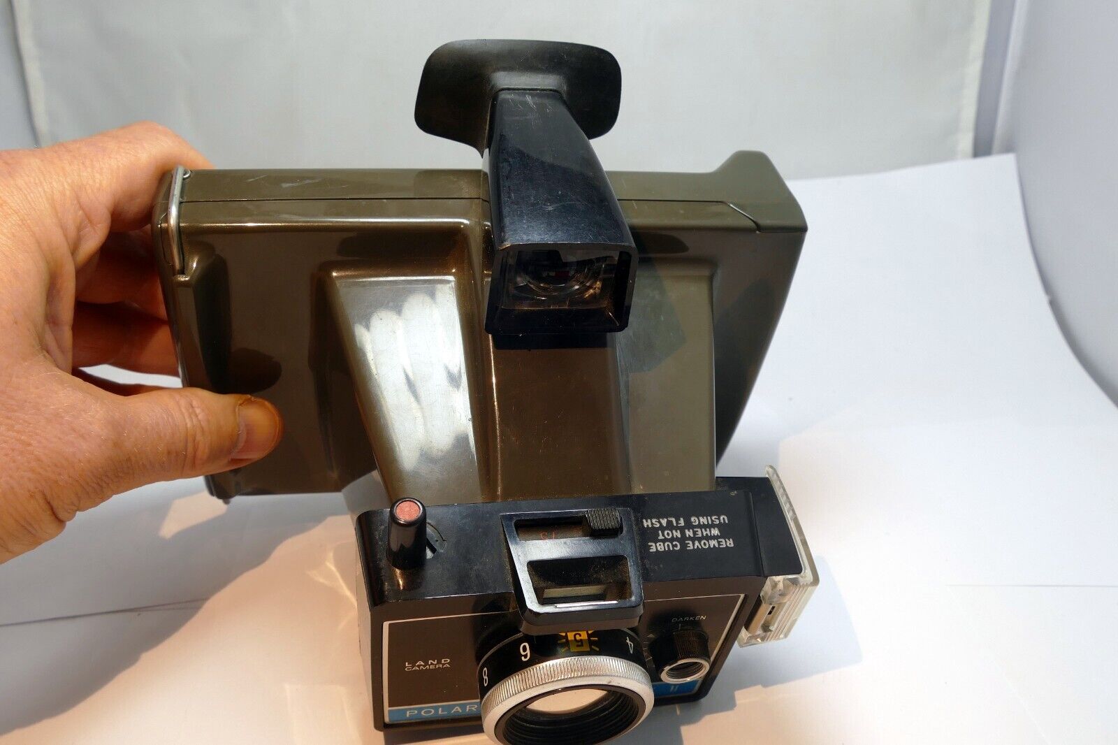 POLAROID COLOR PACK II LAND CAMERA  instant - parts or repair AS IS