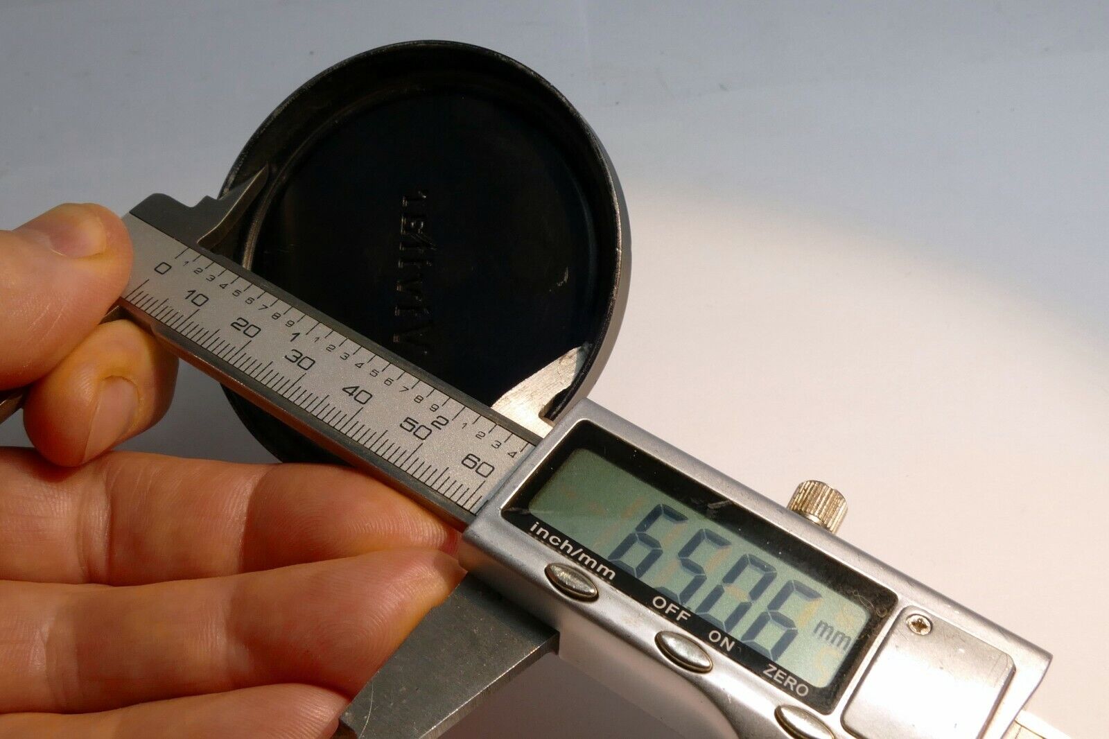 Vivitar 65mm ID Front lens cap Metal slip on type