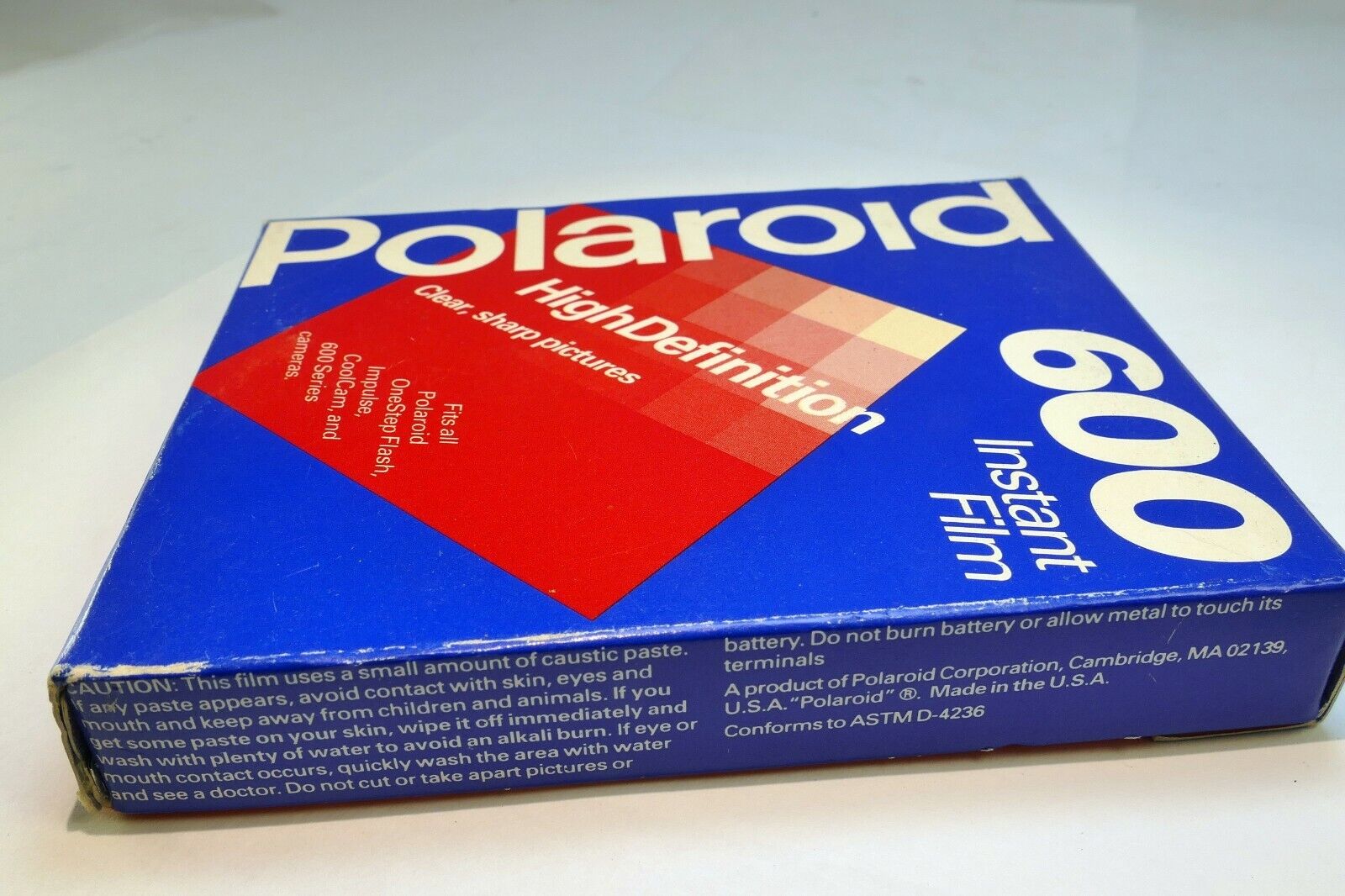 Polaroid 600 HD High Definition Instant Film Expired  07/ 1998