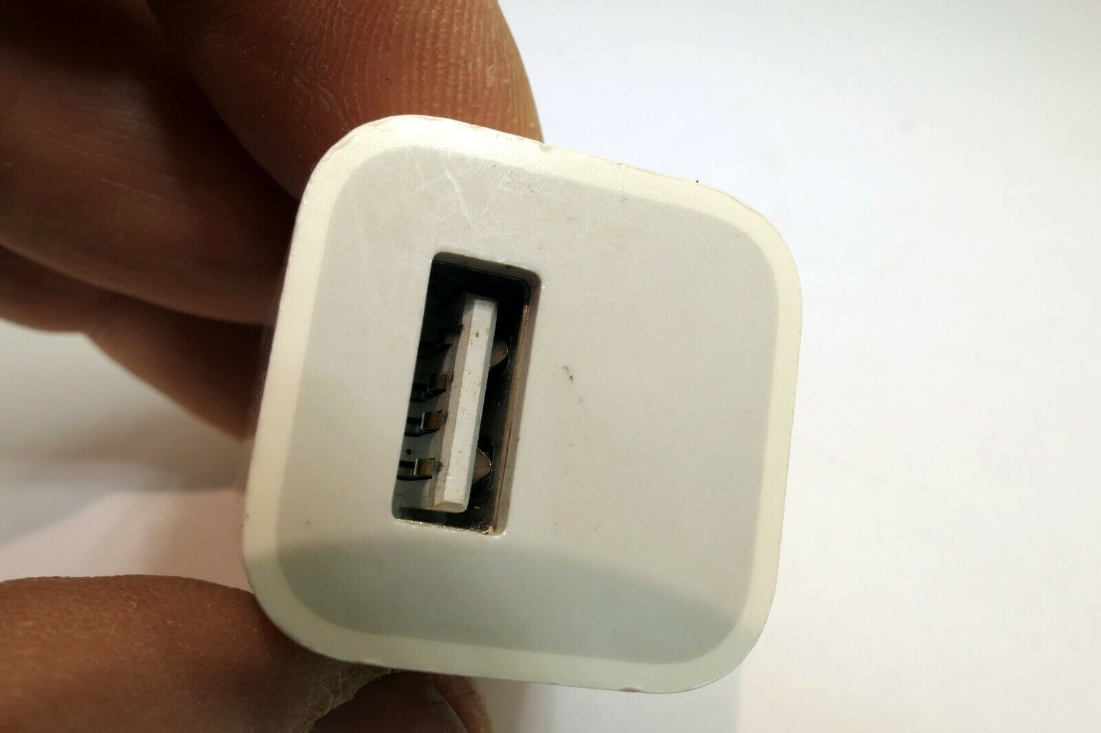 Apple A1385 OEM Authentic USB Wall Charger for iPhone Genuine