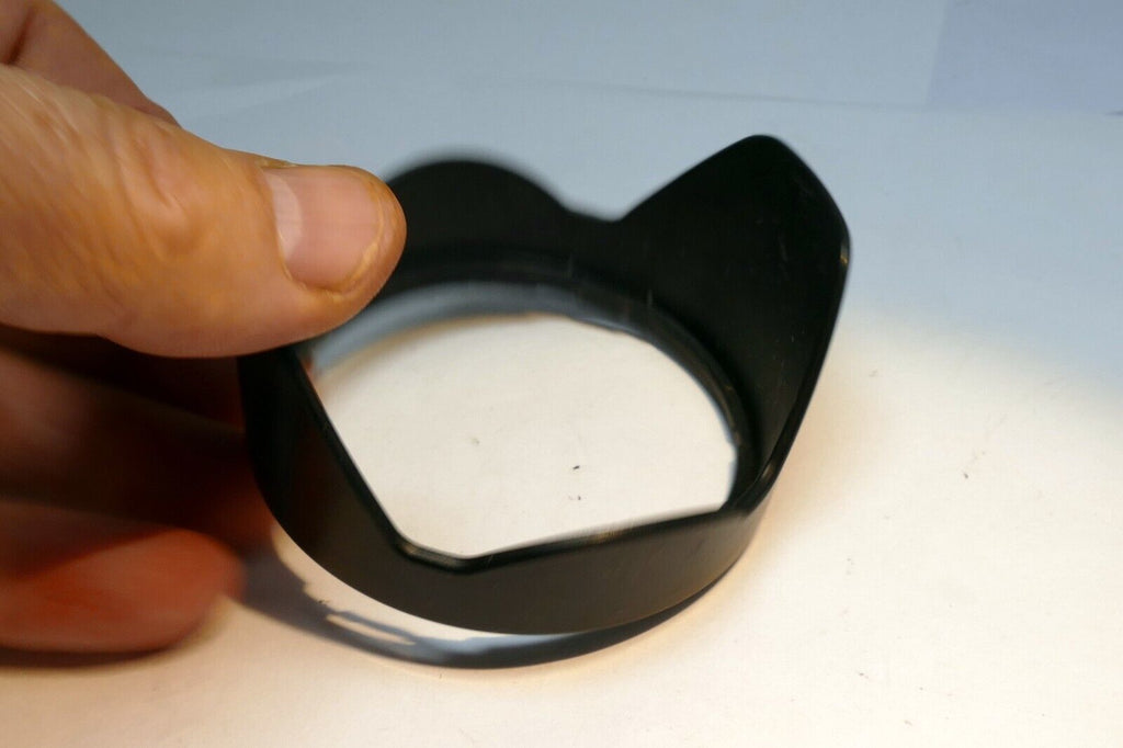 58mm Petal Plastic Lens Hood Shade  62mm ID