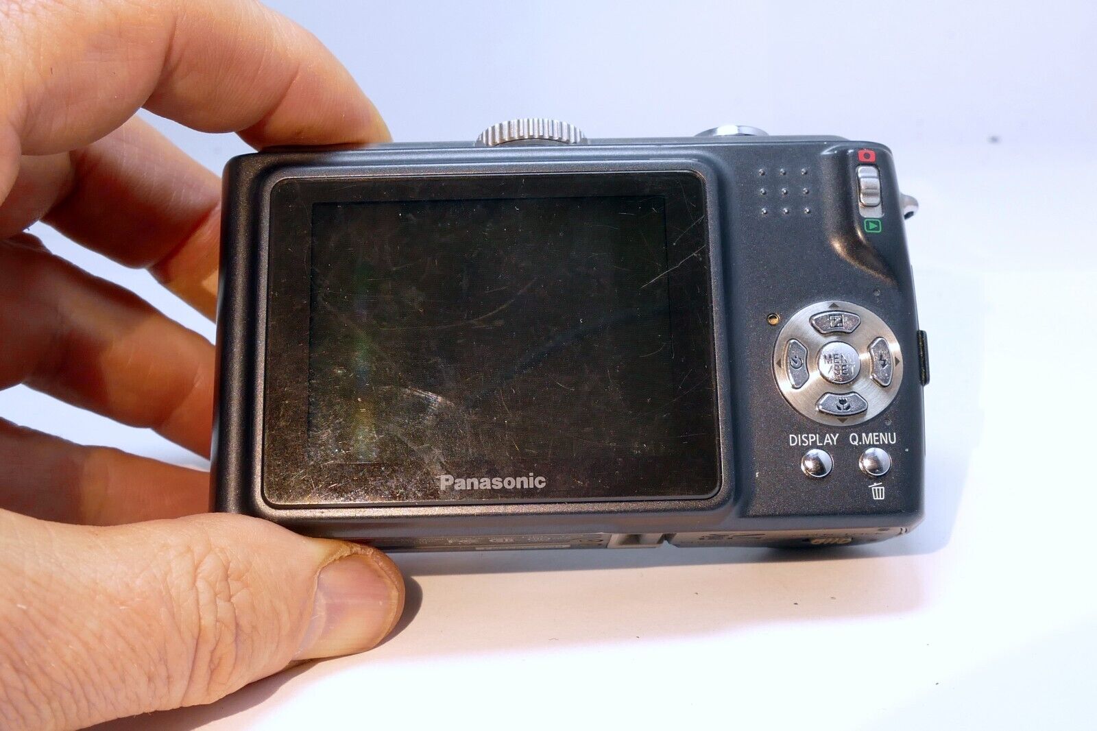 Panasonic LUMIX DMC-TZ4 8MP Digital Camera Leica 28mm Lens AS IS Parts UNTESTED
