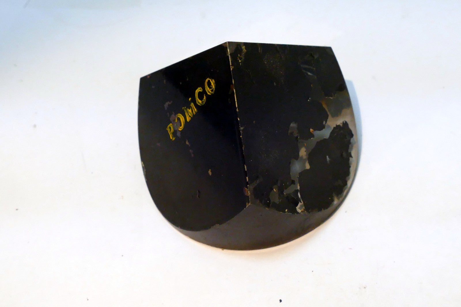 POMCO 2.8" OD Round 90 degree prism corner cube