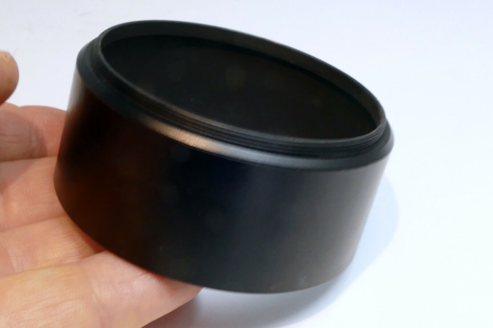 64mm Lens Hood Shade threaded for series 8 (VIII) plastic single threaded