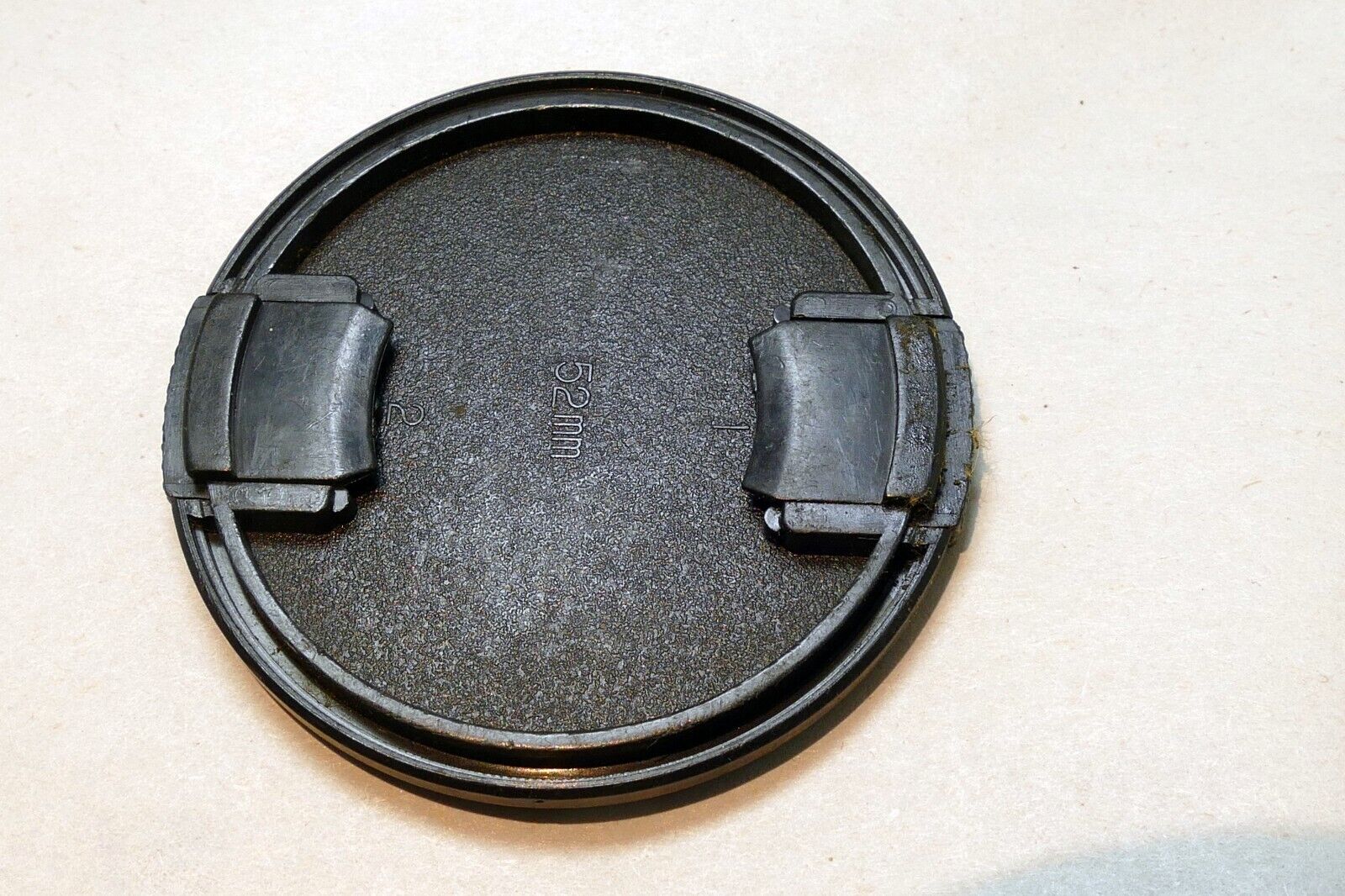 Focal 52mm lens front cap (snap on type) for 80-200mm