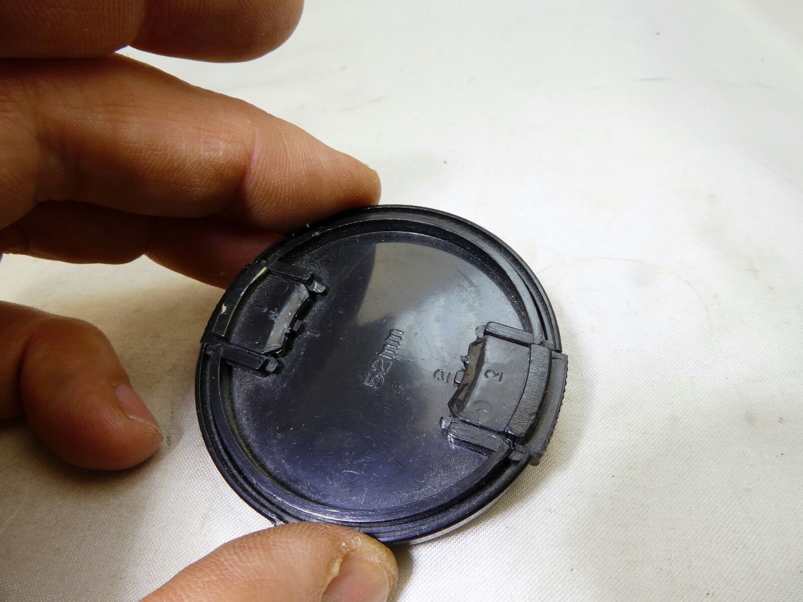 Chinar front lens cap snap on type plastic 52mm  vintage