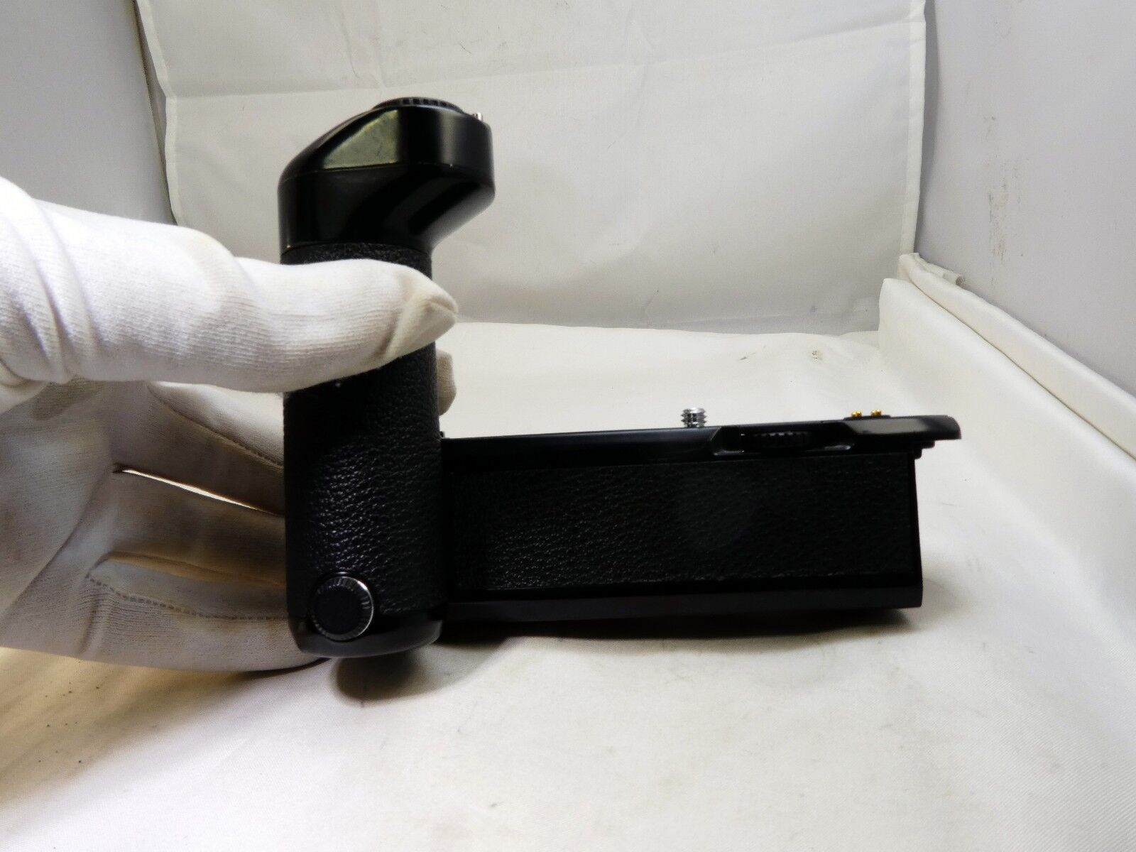 Nikon MD-11 Motor Drive  Battery Pack for FE FM - Not Working Parts Repair AS IS