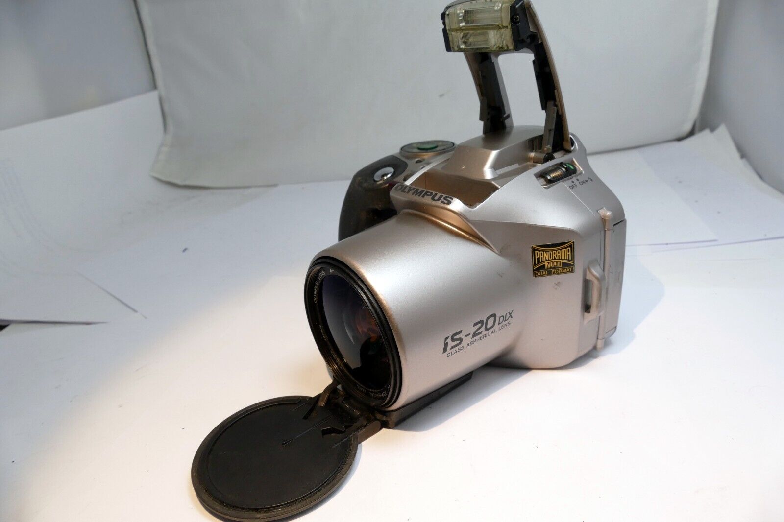 OLYMPUS Panorama IS-20 DLX ZOOM 28-110mm 4X lens CAMERA Untested - AS IS
