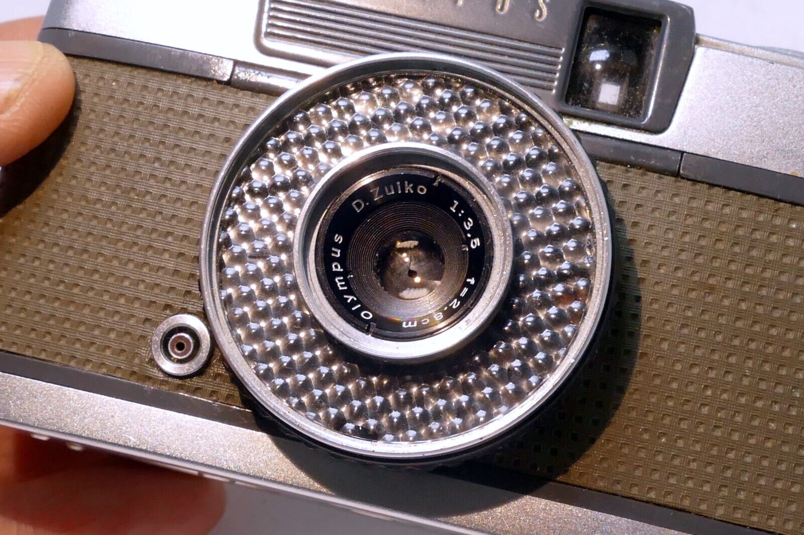 OLYMPUS PEN EE Zuiko 2.8cm F/3.5 Half Flame Film Camera AS IS for PARTS REPAIR