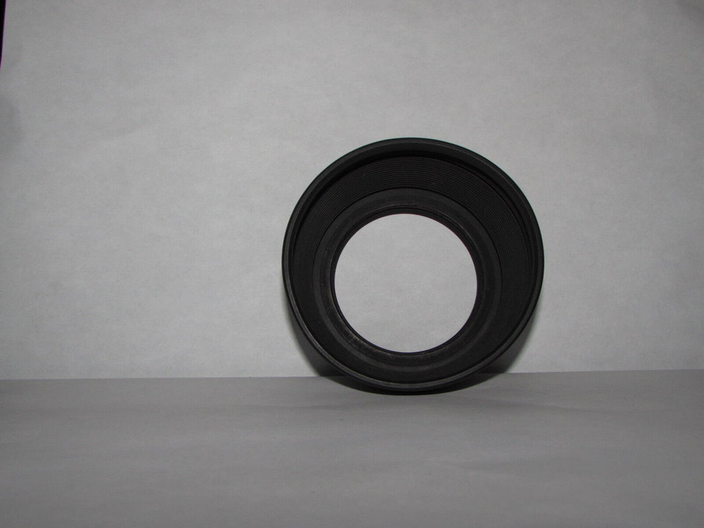 Used 52mm Rubber Lens Hood Shade for telephoto lenses 85mm 100mm 135mm f2.8 f3.5