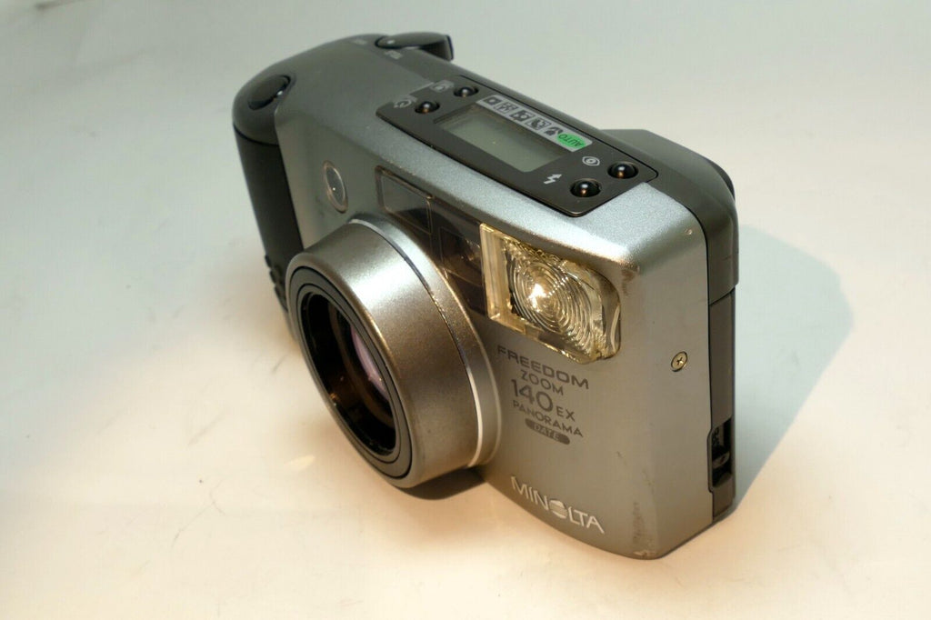 Minolta Freedom Zoom Panorama 140EX Point Shoot 35mm Film Camera AS IS untested