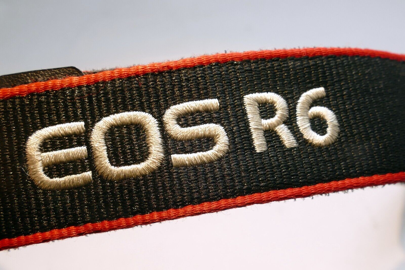 Canon EOS R6 Digital Camera Neck Shoulder Strap Black-Red - -  Genuine OEM