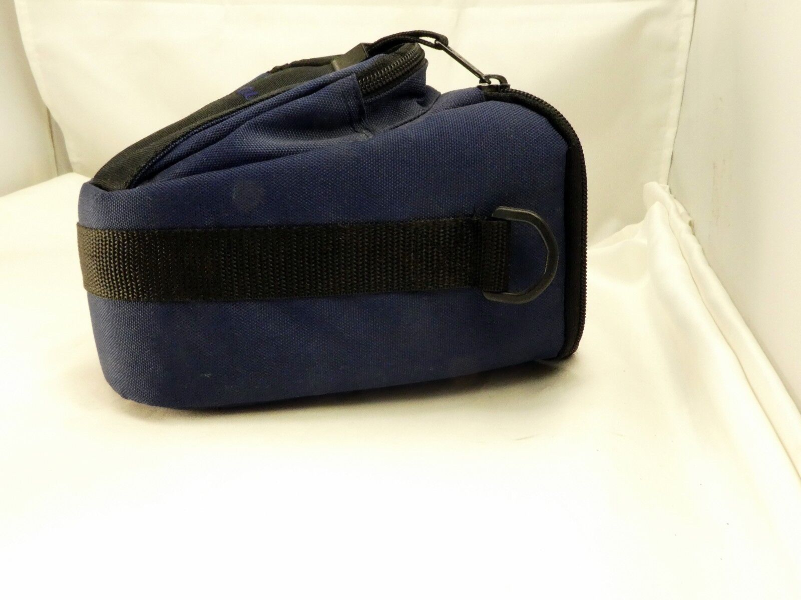 Quantaray camera Case - 6X7" Top Load Blue for Canon or Nikon D3200 T6i T7i 80D