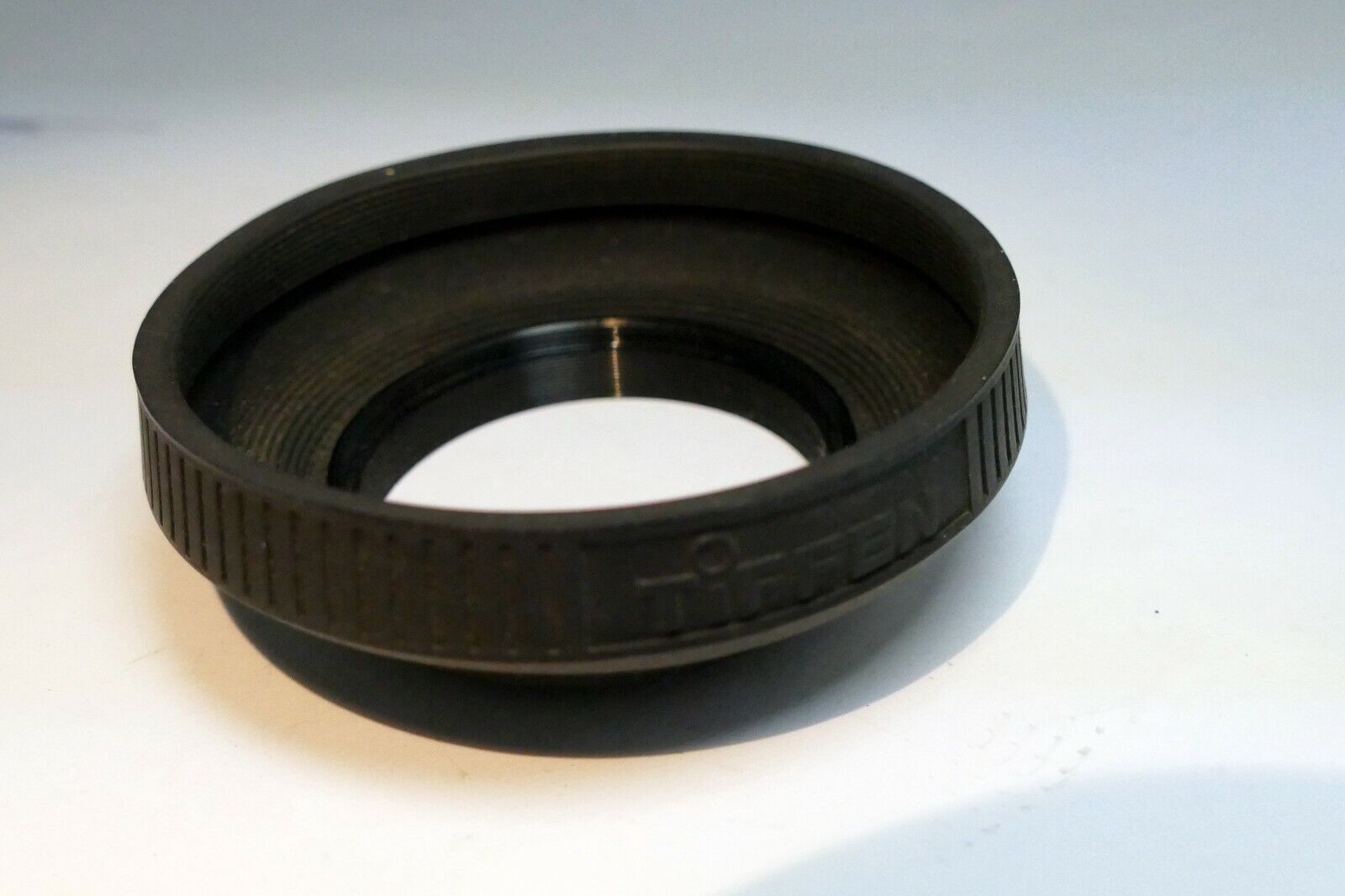 Tiffen Lens 52mm Rubber Hood shade 50mm f1.4