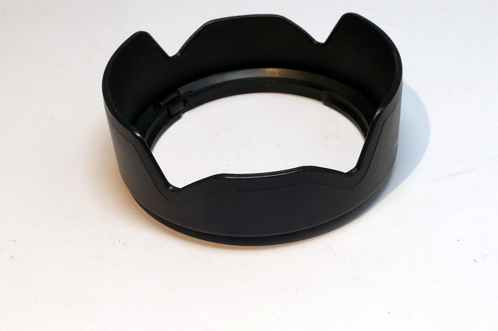 Aftermarket FOR EW-54 Lens Hood Shade for Canon EF-M 18-55mm 3.5-5.6 IS STM