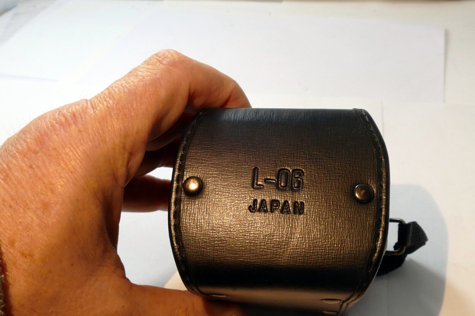 Tamron L-06 Lens hard Case for Adaptall 2 24mm f2.5 28mm Original w/ strap
