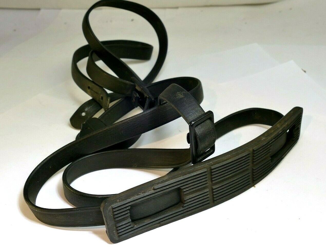 Minolta Black Vinyl Genuine Camera Neck Strap SR-3 SR-7 SR-2 vintage OEM