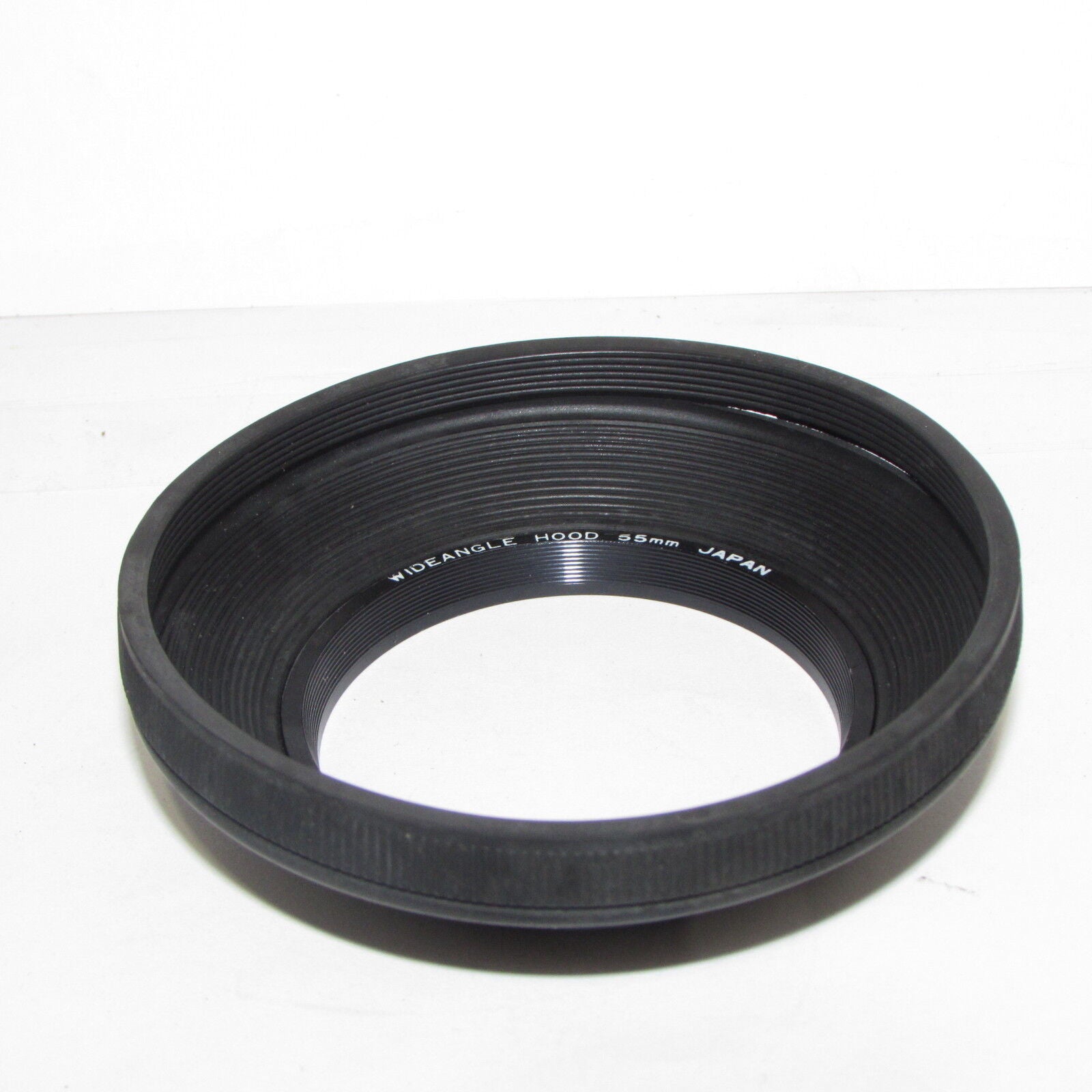 Screw in type Wide angle Hood 55mm Collapsible Rubber Lens Hood - rubber damaged