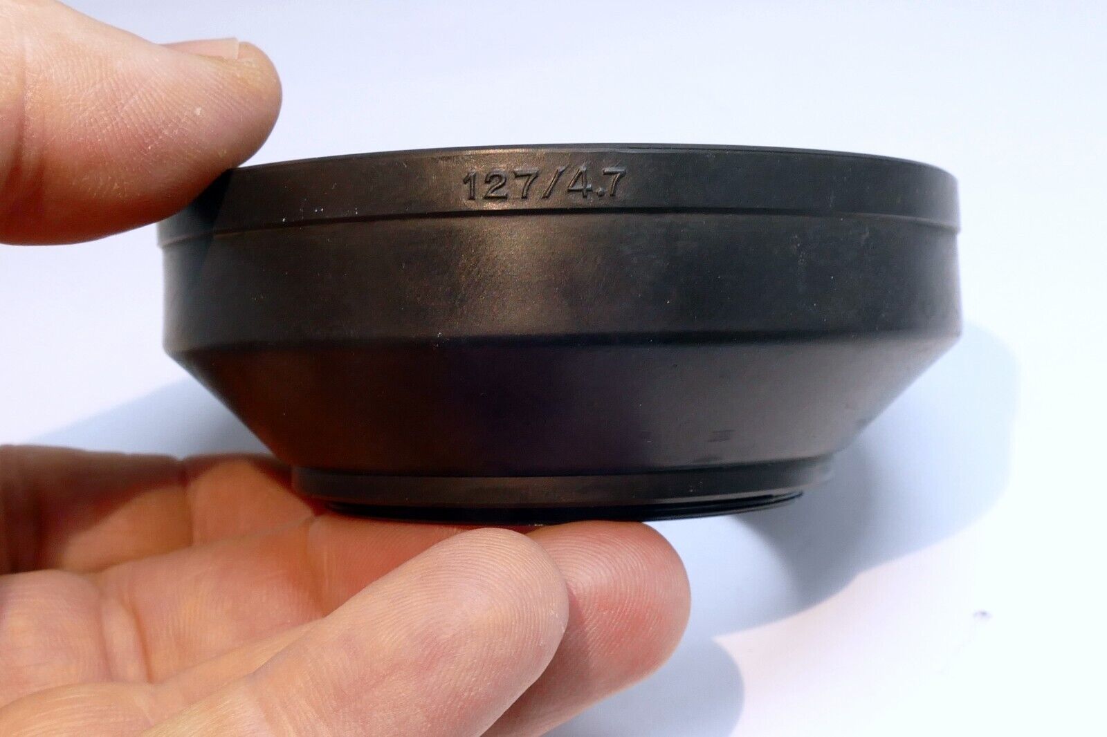 Mamiya 55mm Lens Shade Hood for  P 127mm F/4.7 Universal Press - OEM