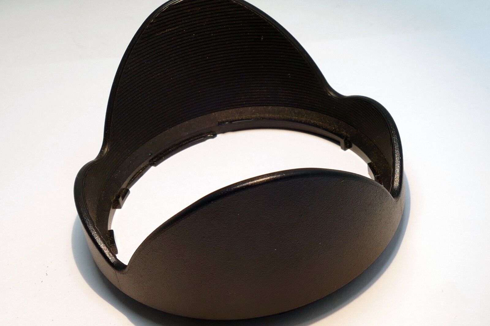 67mm Lens Hood Shade twist on type